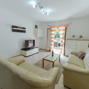 Lumbre Apartment Tar-Vabriga